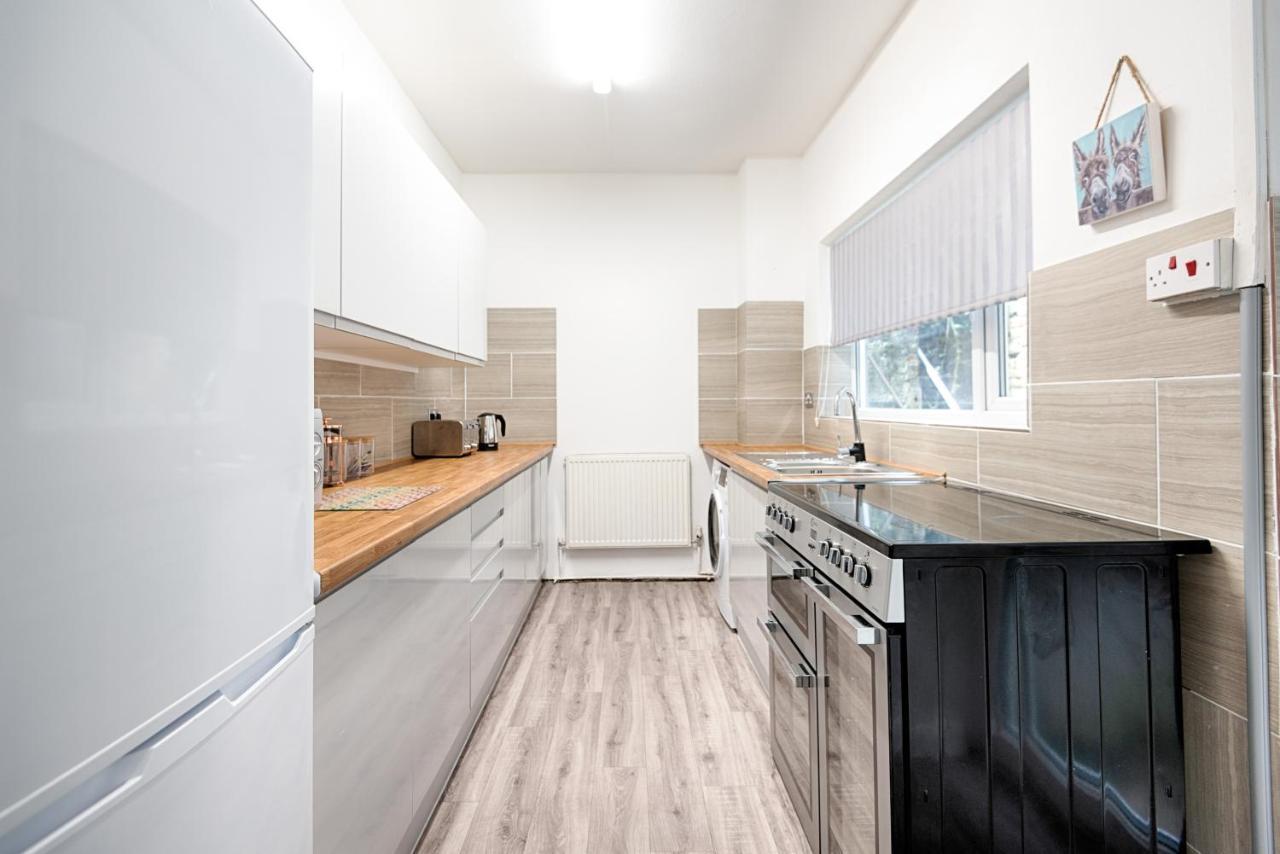 City Centre, Parking, Smart Tv'S In All Rooms Swansea Exterior photo